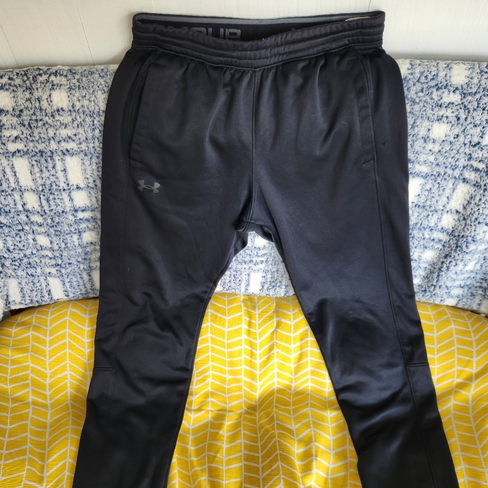 Men's Under Armour Pants- Black- Size Medium